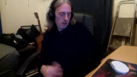 Snapshot of bangintoleather chatting on October 2025 02:36:02 AM bangintoleather online show from October 2025 02:36:02 AM