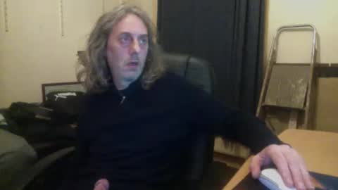 Snapshot of bangintoleather chatting on November 2025 03:06:02 AM bangintoleather online show from November 2025 03:06:02 AM