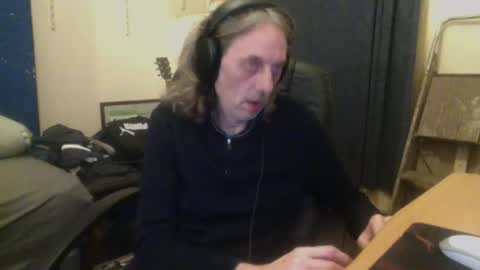 Snapshot of bangintoleather chatting on November 2025 04:01:02 AM bangintoleather online show from November 2025 04:01:02 AM