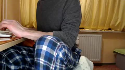 Snapshot of banschie chatting on February 2025 11:33:02 PM online show from February 2025 11:33:02 PM
