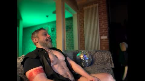 Snapshot of barba71 chatting on February 2025 02:23:01 AM Military man 69 online show from February 2025 02:23:01 AM