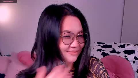 Barbie Kim online show from April 2026 03:28:01 AM