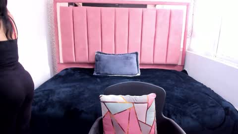 B A R B A R A online show from November 2025 11:54:02 AM