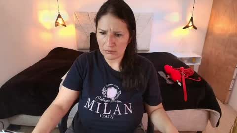 Snapshot of barbara_fox__ chatting on June 2026 11:43:01 AM B A R B A R A online show from June 2026 11:43:01 AM