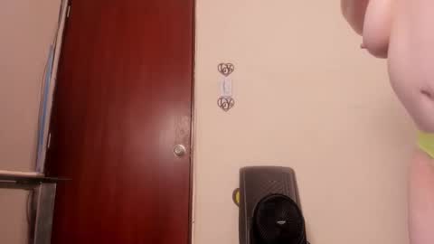 Snapshot of barbarafight chatting on February 2026 09:16:01 PM Brbara. online show from February 2026 09:16:01 PM