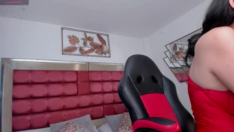 Barbara  online show from March 2026 06:25:01 PM