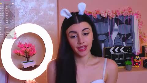 Mily online show from February 2026 05:10:01 PM