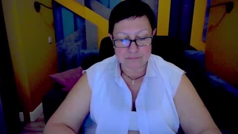 Snapshot of barbaraturners chatting on December 2024 10:23:01 PM barbaraturners online show from December 2024 10:23:01 PM
