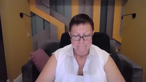 Snapshot of barbaraturners chatting on December 2024 09:52:02 PM barbaraturners online show from December 2024 09:52:02 PM