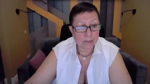 Snapshot of barbaraturners chatting on December 2024 01:53:01 AM barbaraturners online show from December 2024 01:53:01 AM
