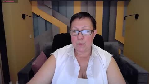 Snapshot of barbaraturners chatting on December 2024 09:08:01 PM barbaraturners online show from December 2024 09:08:01 PM