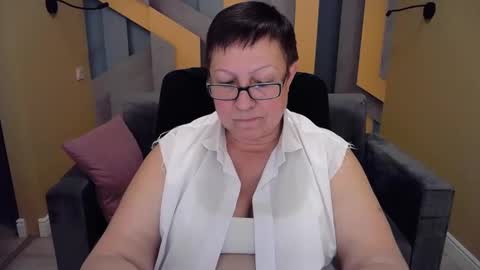 Snapshot of barbaraturners chatting on January 2025 03:42:02 AM barbaraturners online show from January 2025 03:42:02 AM