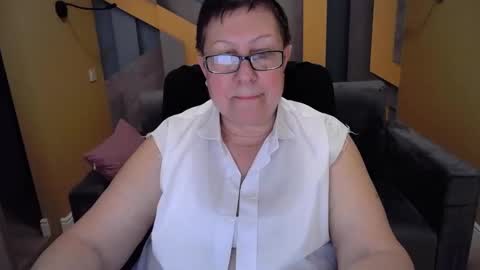 Snapshot of barbaraturners chatting on January 2025 07:03:01 PM barbaraturners online show from January 2025 07:03:01 PM