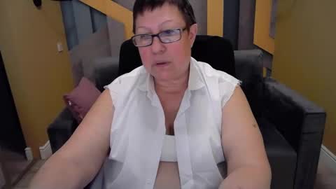Snapshot of barbaraturners chatting on January 2025 01:39:02 AM barbaraturners online show from January 2025 01:39:02 AM