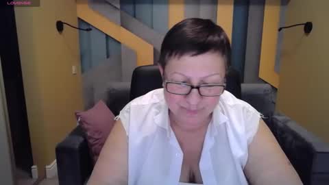 Snapshot of barbaraturners chatting on January 2025 04:21:01 AM barbaraturners online show from January 2025 04:21:01 AM