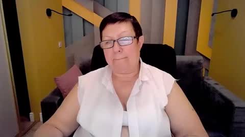 Snapshot of barbaraturners chatting on February 2025 09:28:01 PM barbaraturners online show from February 2025 09:28:01 PM