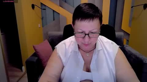 Snapshot of barbaraturners chatting on March 2025 07:18:01 PM barbaraturners online show from March 2025 07:18:01 PM