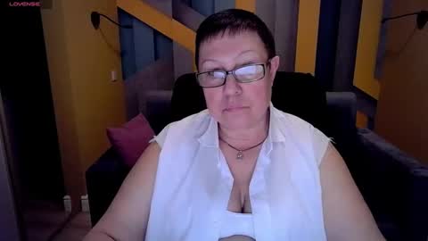 Snapshot of barbaraturners chatting on March 2025 10:45:02 PM barbaraturners online show from March 2025 10:45:02 PM