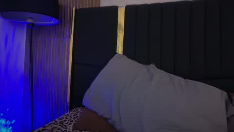 A I K O online show from October 2025 11:49:01 PM