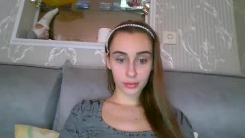 Kate online show from February 2025 09:30:01 AM