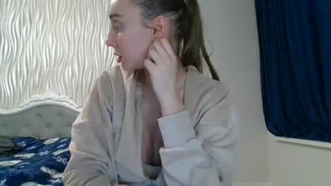 Kate online show from February 2026 08:57:02 PM