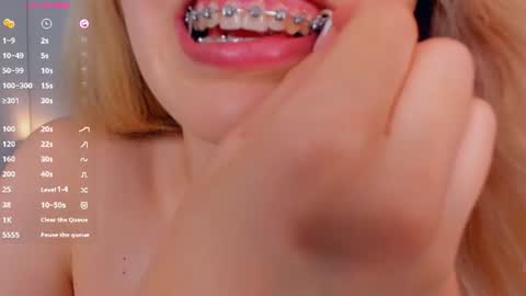 Mia online show from July 2026 02:12:01 PM