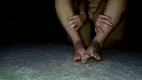 Snapshot of barefootbbyy chatting on June 2026 01:21:01 AM Candi online show from June 2026 01:21:01 AM