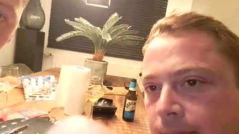 Snapshot of barrrry1994 chatting on October 2025 02:44:01 AM barrrry1994 online show from October 2025 02:44:01 AM