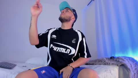 Bruce  online show from January 2025 05:05:02 AM