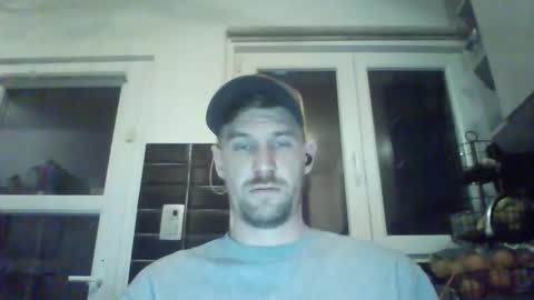 Snapshot of basteleus1 chatting on February 2025 01:38:01 AM basteleus1 online show from February 2025 01:38:01 AM