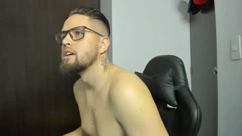 Snapshot of bastianwatson10 chatting on November 2025 05:35:01 PM bastianwatson10 online show from November 2025 05:35:01 PM