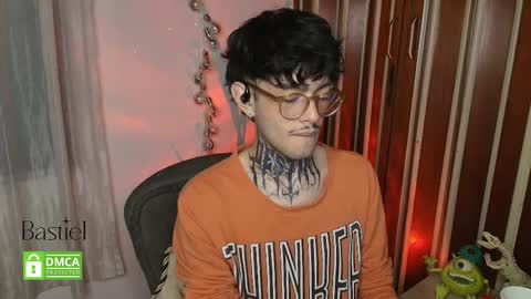 Bastiel online show from November 2025 11:43:01 PM