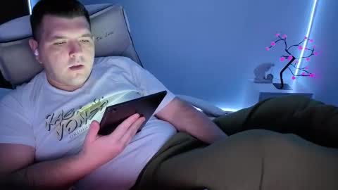 BASY online show from December 2025 04:30:01 AM