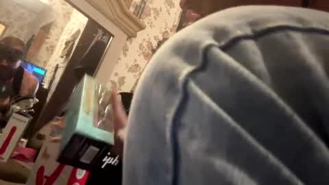 Snapshot of battlewolfxx chatting on January 2025 11:23:01 PM battlewolfxx online show from January 2025 11:23:01 PM