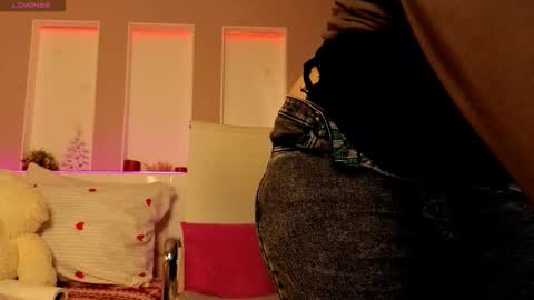 battymoll online show from February 2026 03:59:01 PM