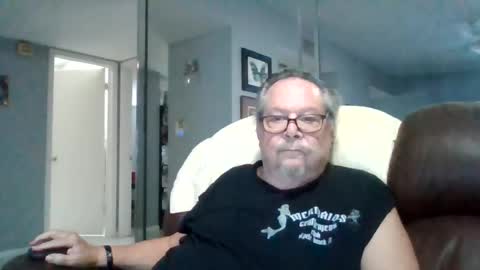 Single Grandpa in Florida. Love to C2C and have Fun Privately online show from June 2026 01:10:01 PM