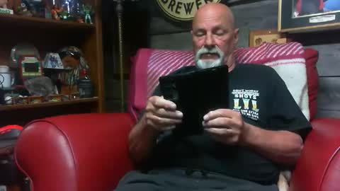 bbwlvr16 online show from April 2026 10:14:02 PM