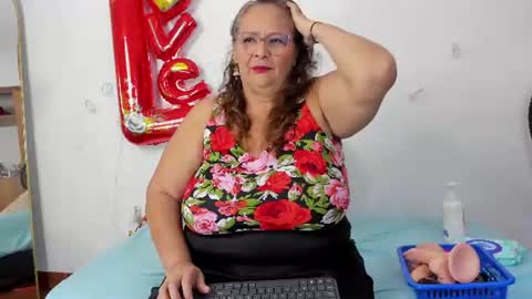 Snapshot of bbwsalome chatting on July 2026 07:31:01 PM Salome online show from July 2026 07:31:01 PM