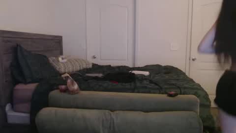 bby_julesss online show from February 2026 11:25:01 PM