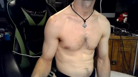 bchillin28 online show from April 2026 02:36:02 AM