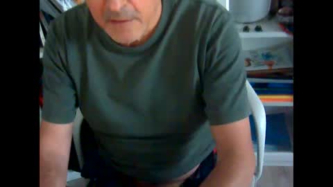 Snapshot of bcn1959 chatting on March 2025 02:37:02 PM bcn1959 online show from March 2025 02:37:02 PM