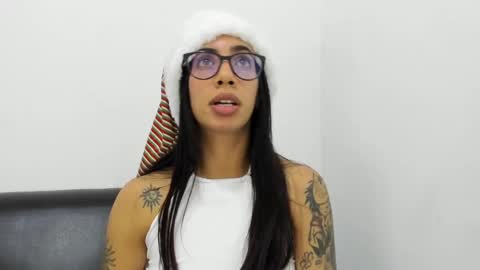 daniela villamizar online show from December 2024 04:28:01 PM