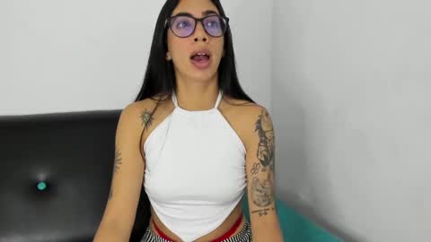 daniela villamizar online show from December 2024 02:39:02 PM