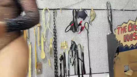 Meduza  online show from February 2026 05:03:02 AM