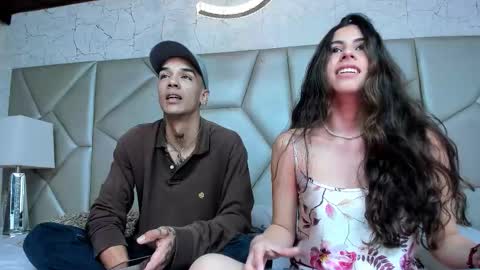 Snapshot of be_curiouss chatting on November 2025 11:32:02 AM Helena online show from November 2025 11:32:02 AM