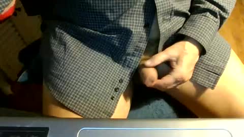 Snapshot of beara_cuda chatting on February 2026 05:47:02 AM beara_cuda online show from February 2026 05:47:02 AM