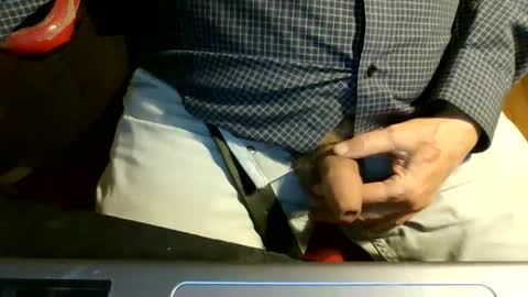 Bruno online show from November 2025 07:01:01 AM