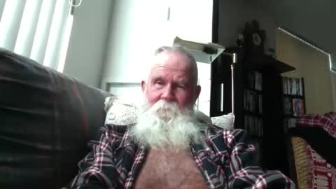 beardbushy online show from January 2026 07:39:01 PM