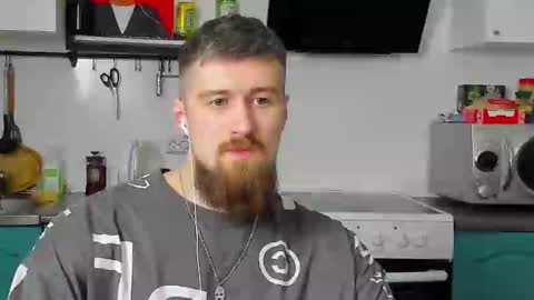 Zeus online show from February 2025 08:42:01 PM