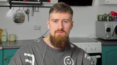 Zeus online show from March 2025 10:24:01 PM